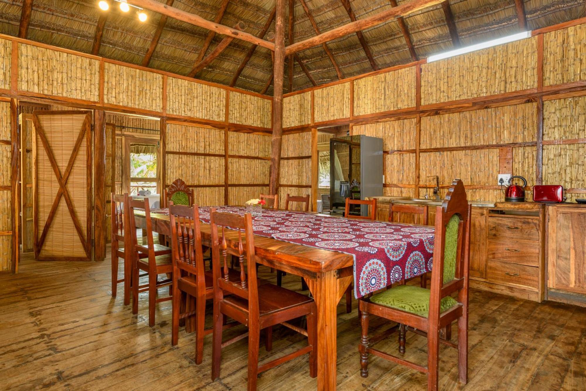 וילנקולוס Ocean Pearl Beach Lodge מראה חיצוני תמונה